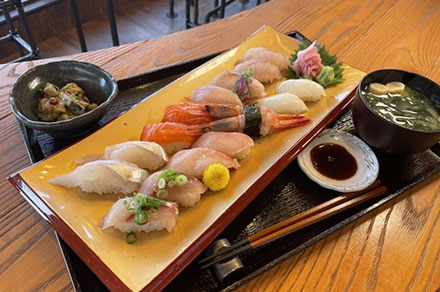写真：食事処　うらなぎ丸