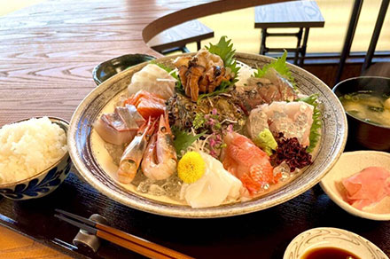 写真：食事処　うらなぎ丸